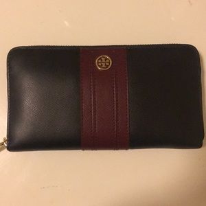 Tory Burch black leather wallet - BRAND NEW